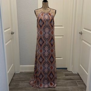 Womens maxi dress size large, Cremieux brand, polyester material with lining